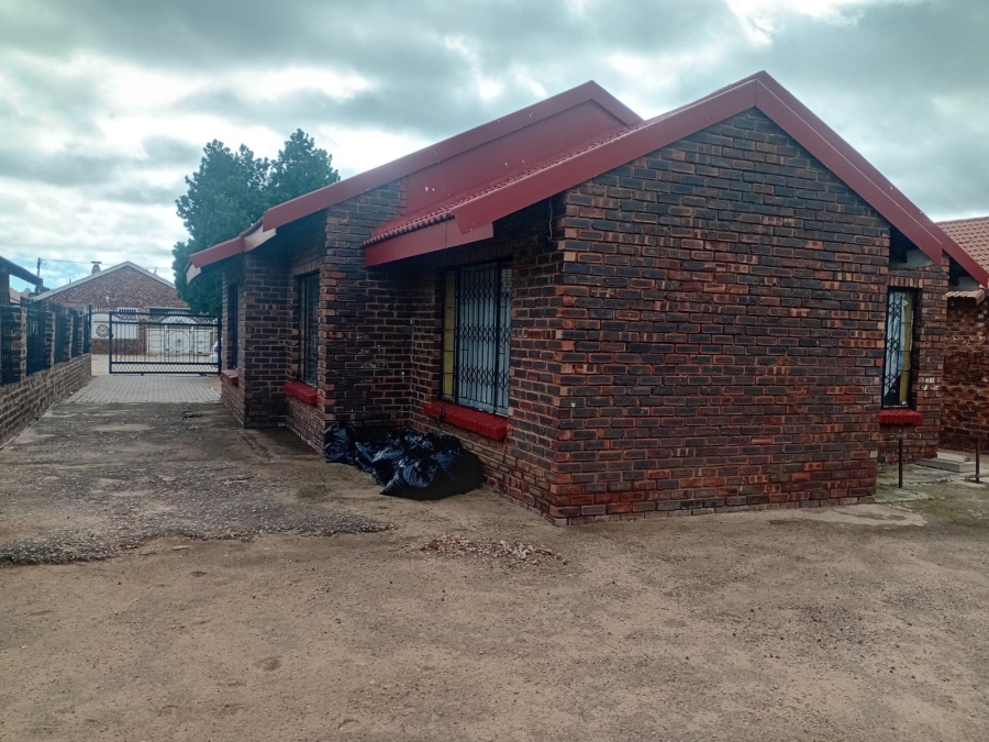 3 Bedroom Property for Sale in Mmabatho Unit 10 North West